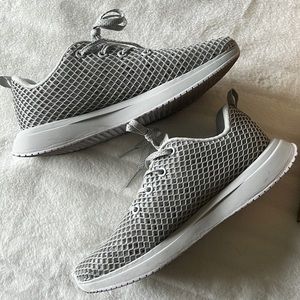 NOBULL RUNNER SHOE